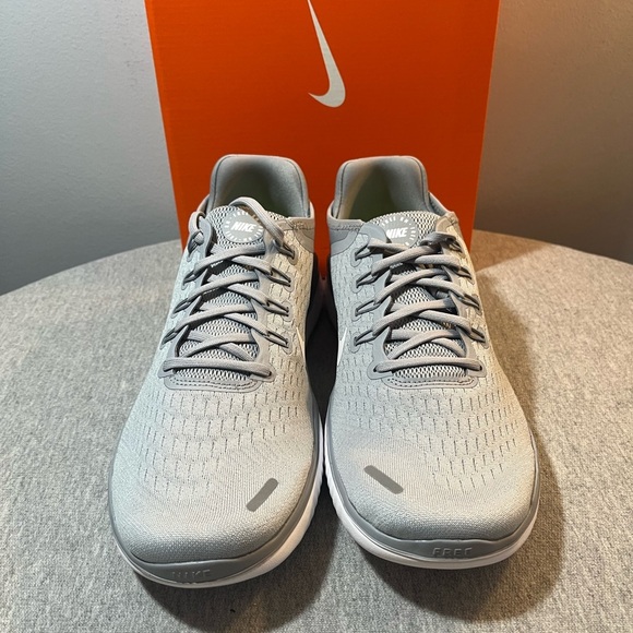 Nike Free RN 2018 Wolf Grey/White-Volt Athletic Men’s Shoe Size 10 942836-003​ - Picture 4 of 11